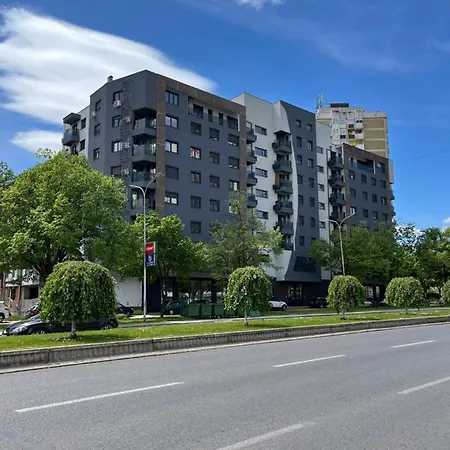 Modern Rajcikk Nearby Downtown & Vardar River *