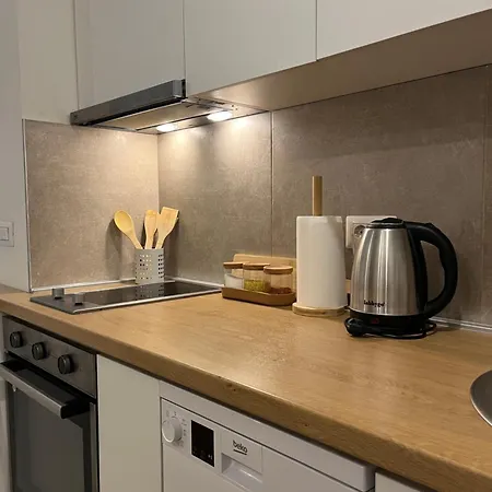 Modern Rajcikk Nearby Downtown & Vardar River Apartment *