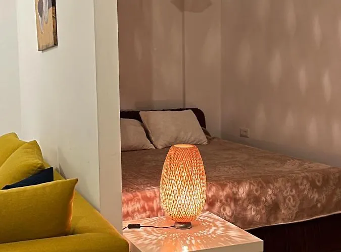 Modern Rajcikk Nearby Downtown & Vardar River Apartment *