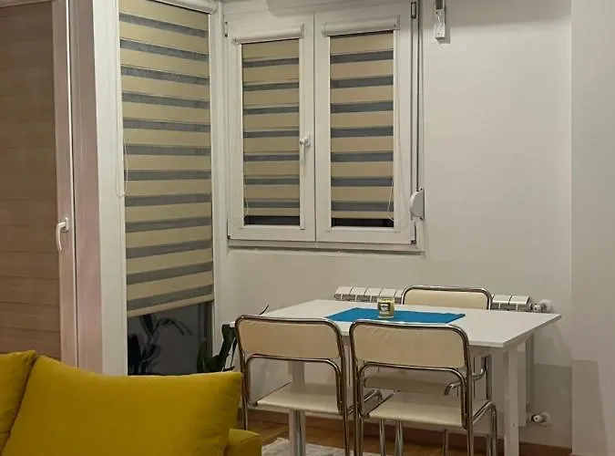 Modern Rajcikk Nearby Downtown & Vardar River Apartman Szkopje
