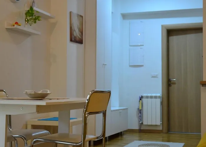 Apartment Modern Rajcikk Nearby Downtown & Vardar River *