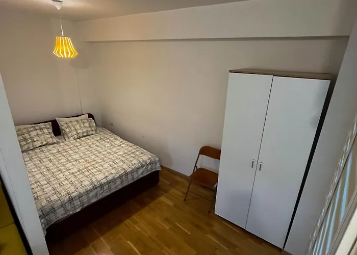 Apartman Modern Rajcikk Nearby Downtown & Vardar River *