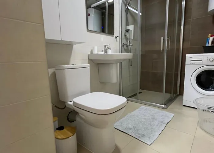 Modern Rajcikk Nearby Downtown & Vardar River Szkopje